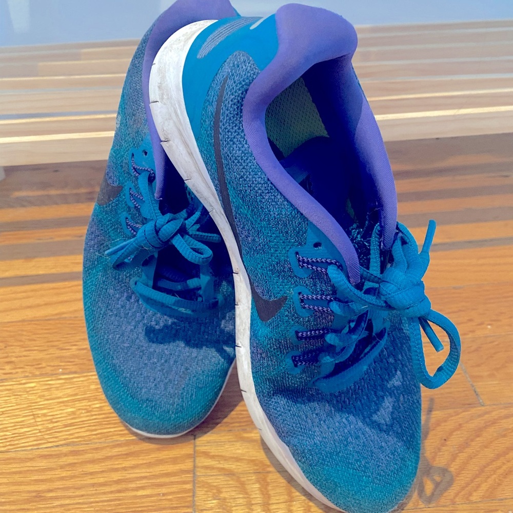 Nike Free womens 8.5!